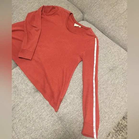 Rust coloured floaty long sleeve - Picture 2 of 3